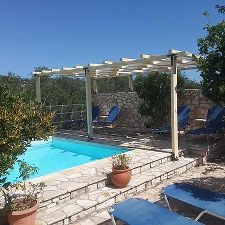 Apartment Paxos Bonzai