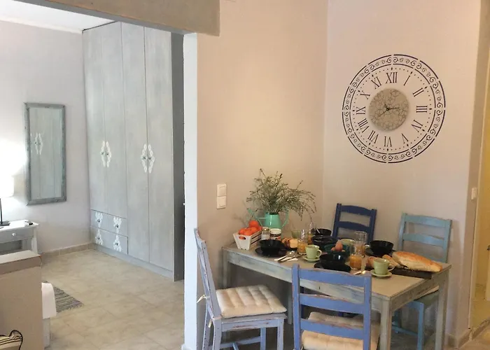 Paxos Bonzai Apartment *