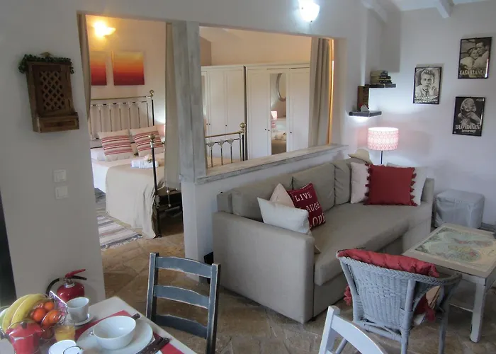 Paxos Bonzai Apartment *